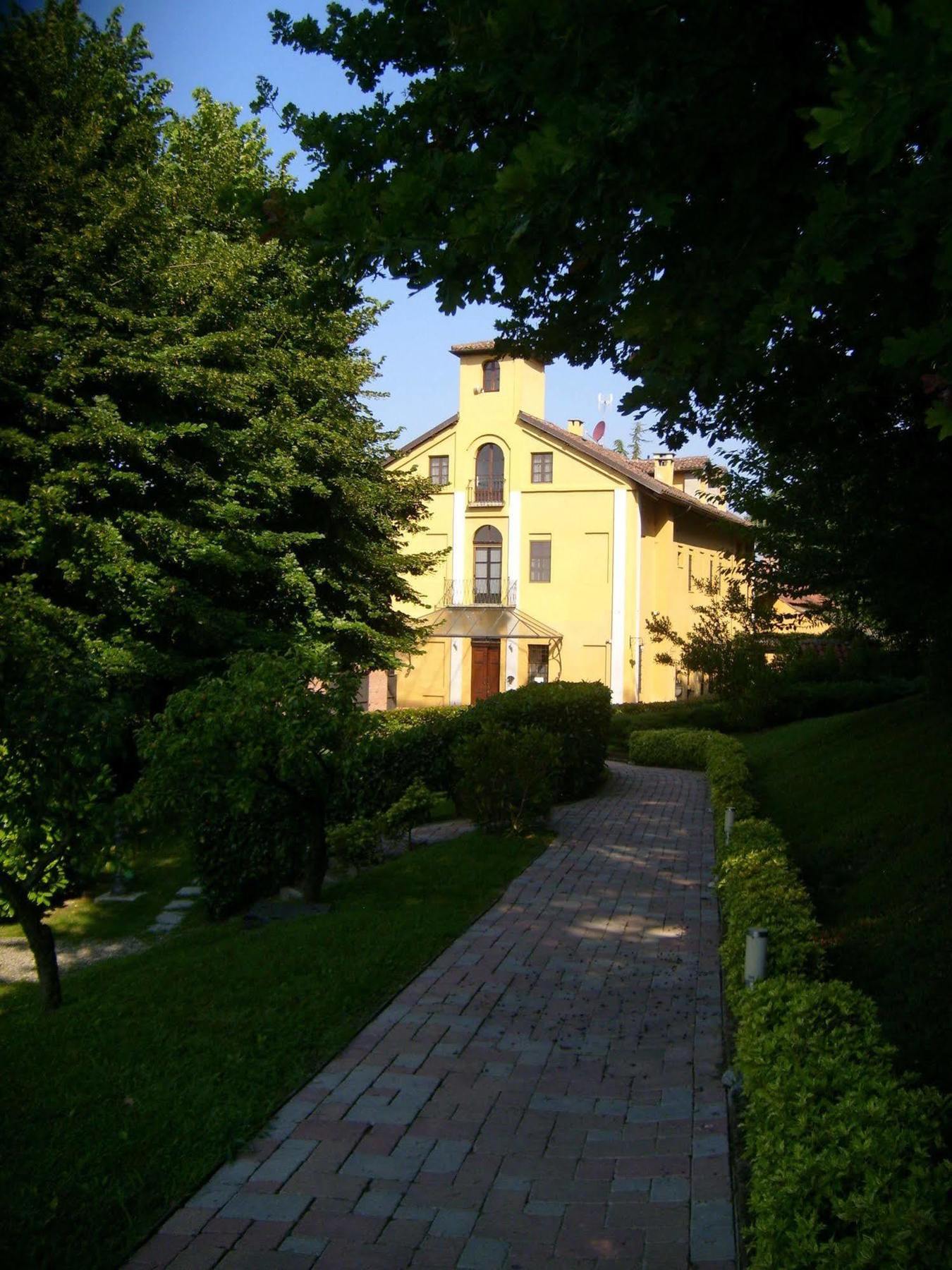 Casa Dei Frati Hotel Asti Exterior photo